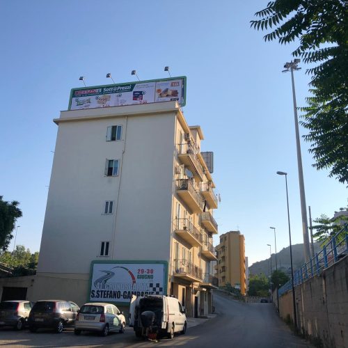 Reggio-Calabria-12x3-illuminato-via-vecchia-Pentimele-Dir-Autostrada
